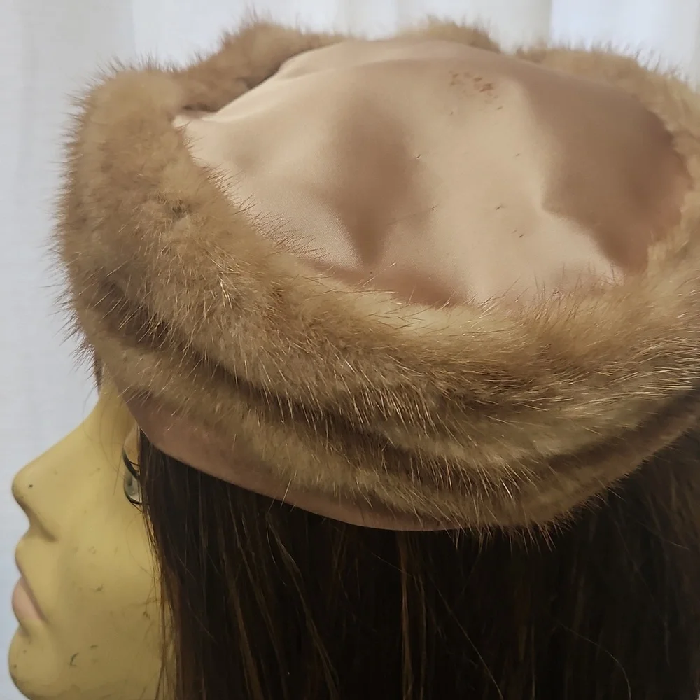 VINTAGE MINK FUR TAUPE AND MUTED BLUSH‎ MINK PILL BOX HAT - Picture 4 of 11